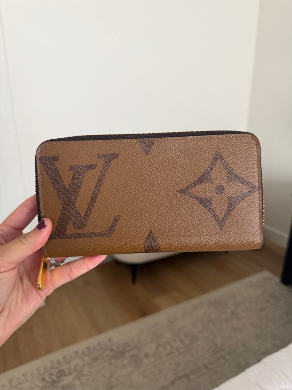 Louis Vuitton monogram giant zippy Wallet